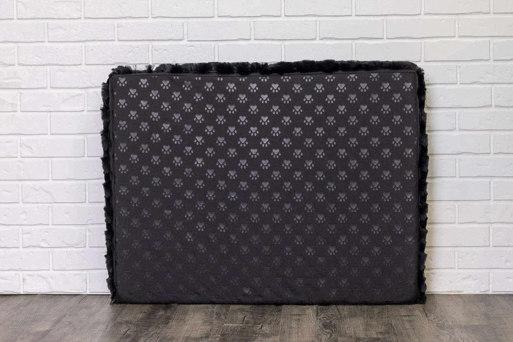 Black Crinkle Pet Bed
