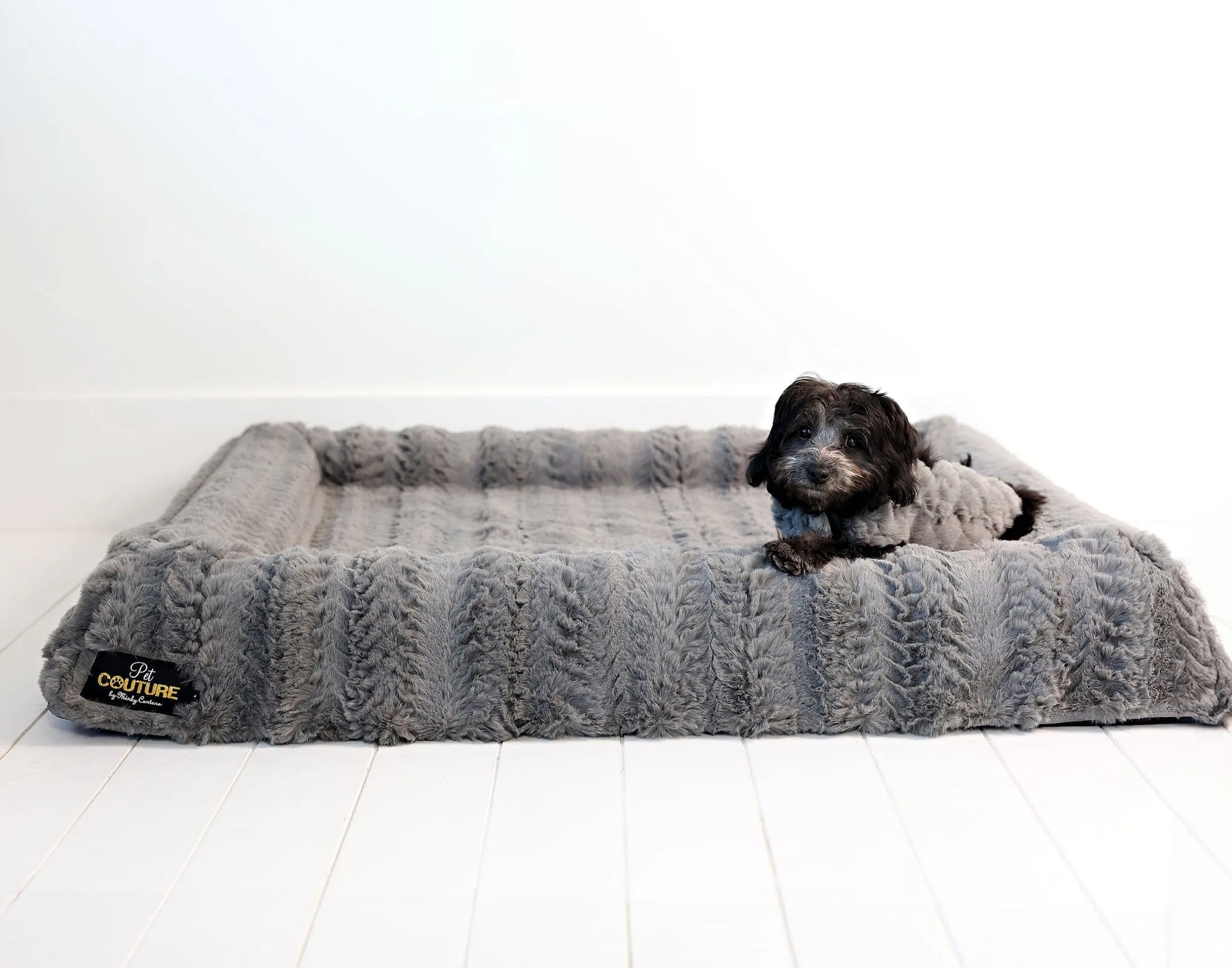 Charcoal Plume Pet Bed
