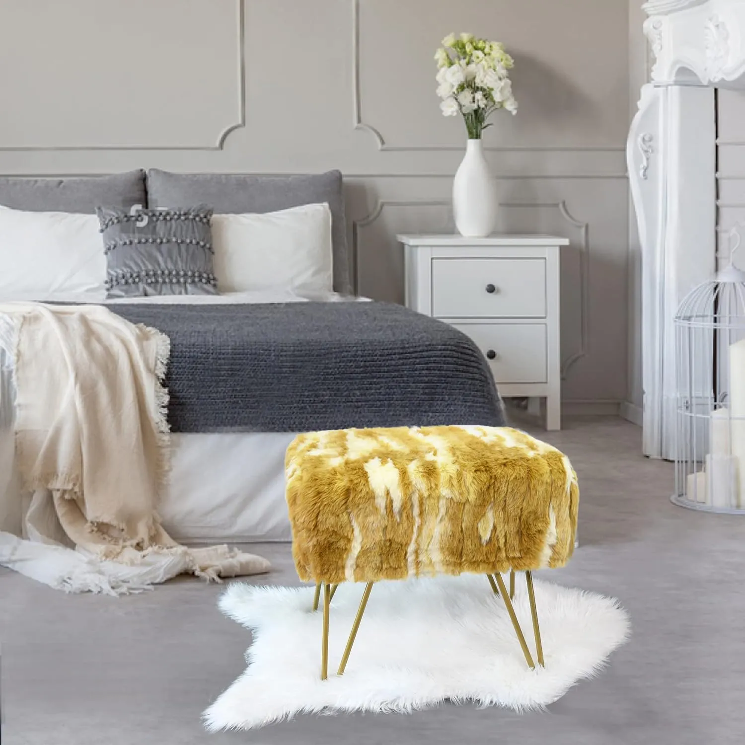 Gold Soft Faux Fur Ottoman Fuzzy Entryway Bench Seat, 19"x12.5"x17" Sturdy Accent Coffee Table for Living Room Make Up Vanity Fluffy Shoe Stool with Golden Legs for Bedroom Closet Foot Rest