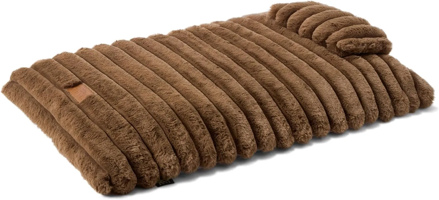 TOWN & COUNTRY LUXE CuddleTown ,,,,, 58.42  x 43.18  x 7.62 