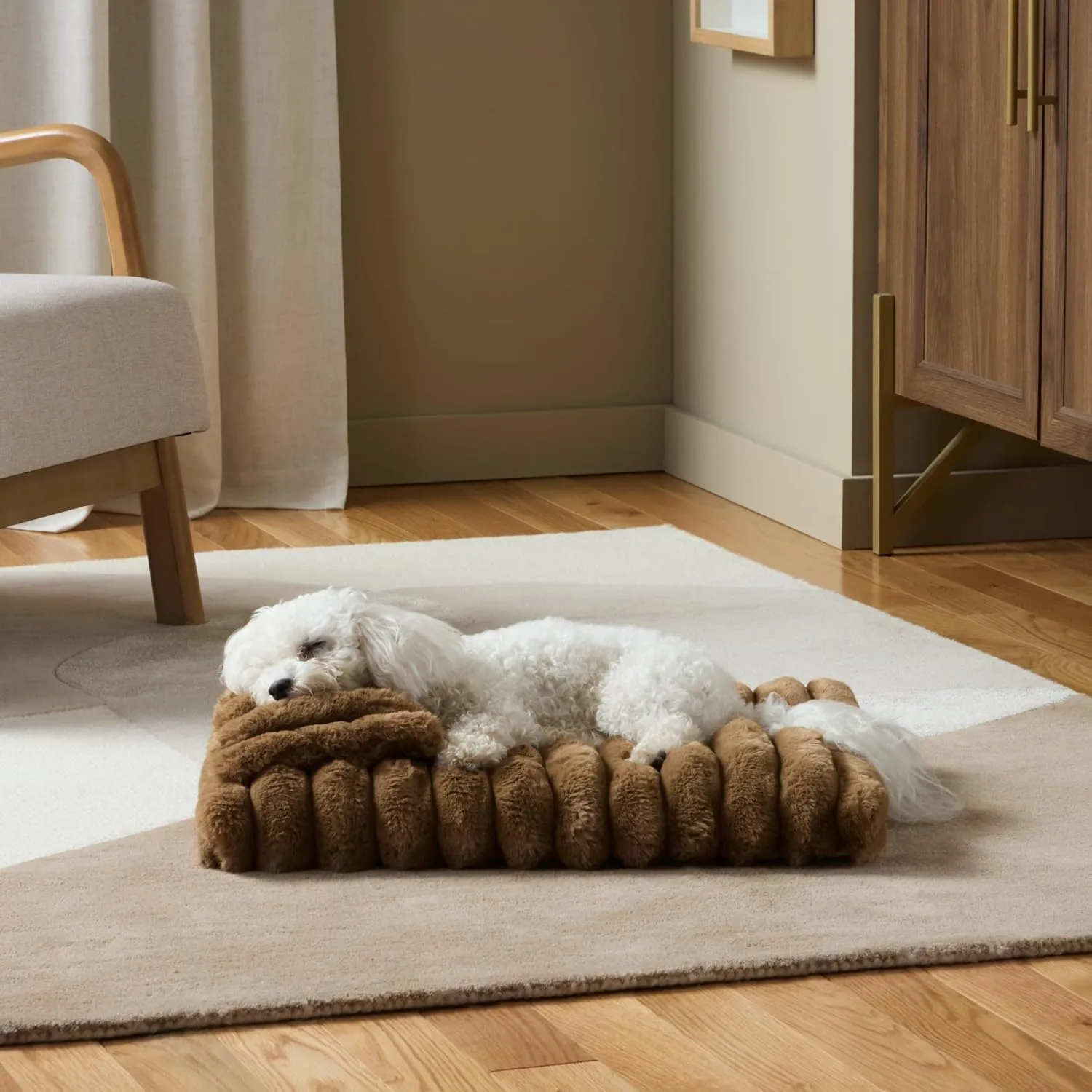 TOWN & COUNTRY LUXE CuddleTown ,,,,, 58.42  x 43.18  x 7.62 